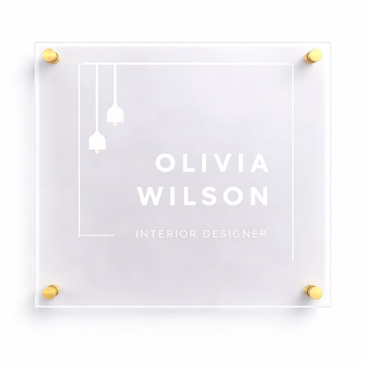 logo em quadro em acrilico transparente